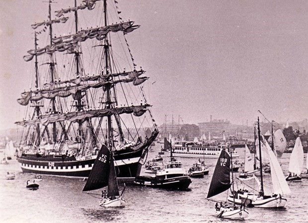 SAIL 1975, a Tall Ship sailing into Amsterdam