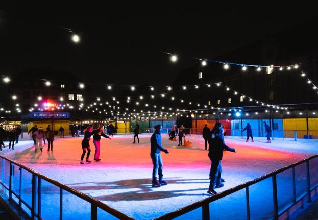 Broens_Iceskating_Rink_in_Copenhagen.jpg