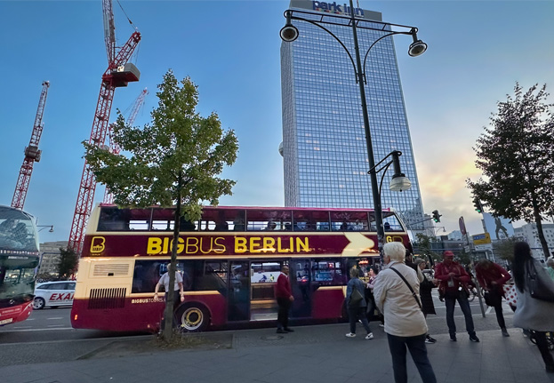 Evening Tour by bus Berlin | Berlin city tour | Tickets